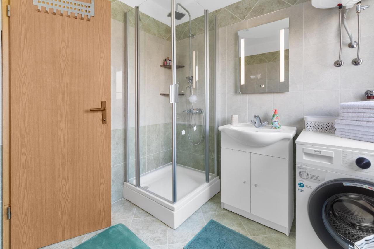 Apartment Mdm บูเย ภายนอก รูปภาพ