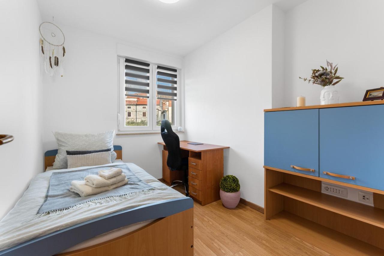 Apartment Mdm บูเย ภายนอก รูปภาพ